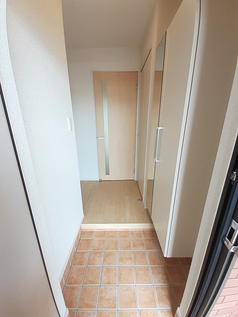 アル　ソーレ 玄関