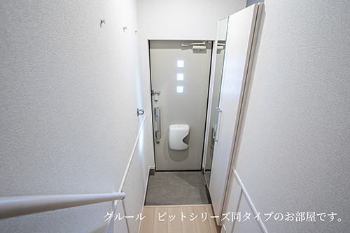 エタン・ロッシⅡ 玄関