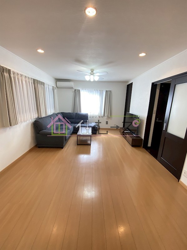 大正区泉尾１丁目戸建て リビング