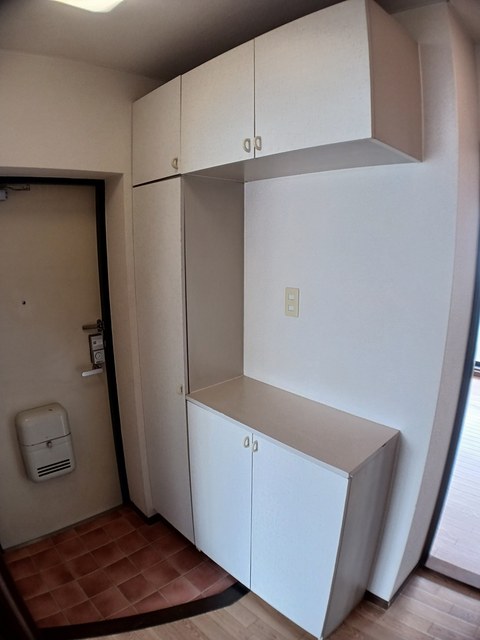 ヴェスタｉｎ盾津 玄関