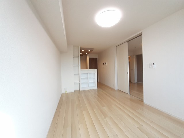 アンジュ　ニシオ リビング