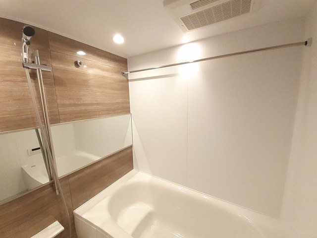 アンジュ　ニシオ 風呂画像