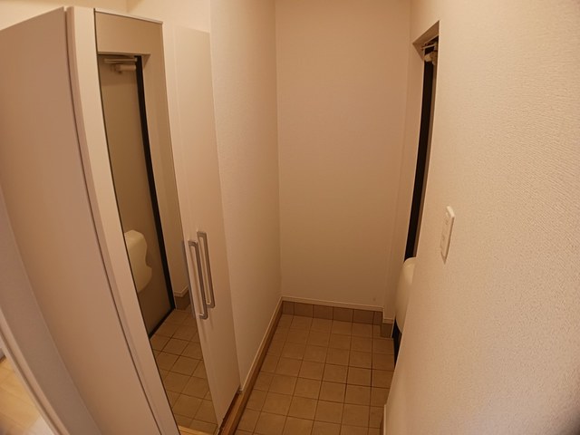 メゾンドリックⅢ 玄関