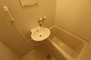 レオパレス田井町 風呂画像