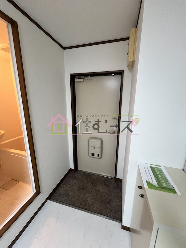 エクスペリエンス 玄関