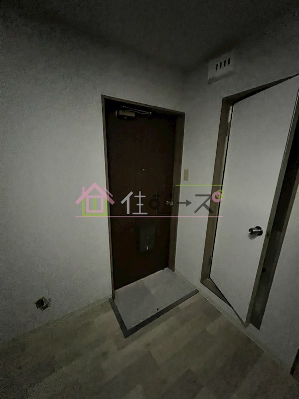 シャトーNT 玄関