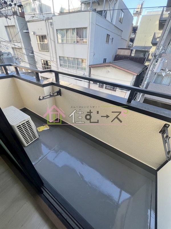 MRM北梅田 ベランダ