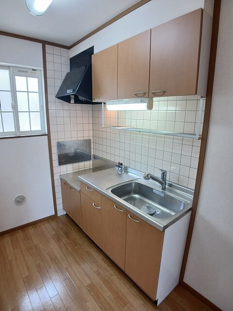 サンヒルズ　（五条町） キッチン