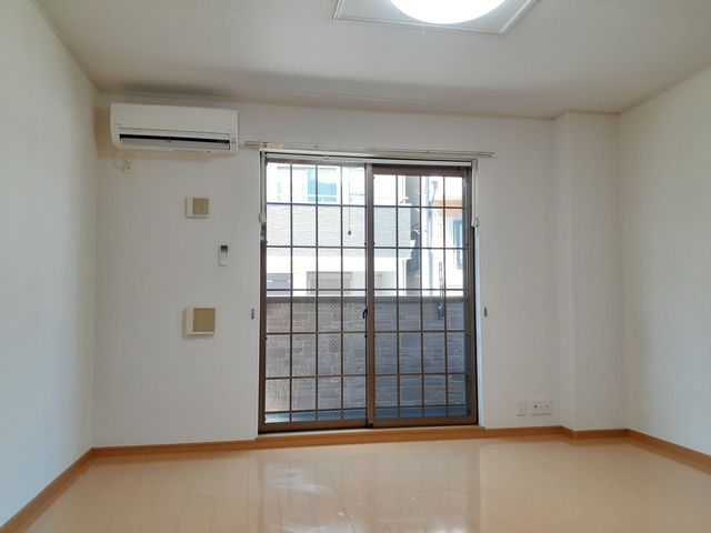 エレガンテアルバ リビング