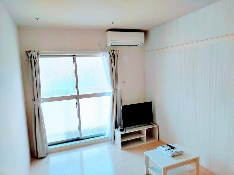 ミランダあおい リビング