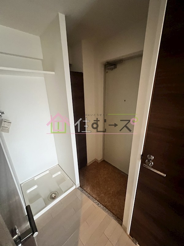 Luxe十三東 玄関