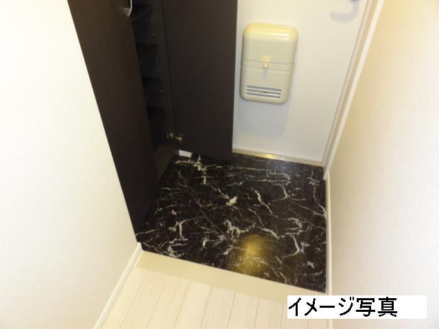 シュエットメゾン 玄関