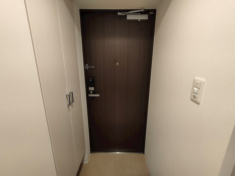 エスリード大阪上本町ブランシュ 玄関