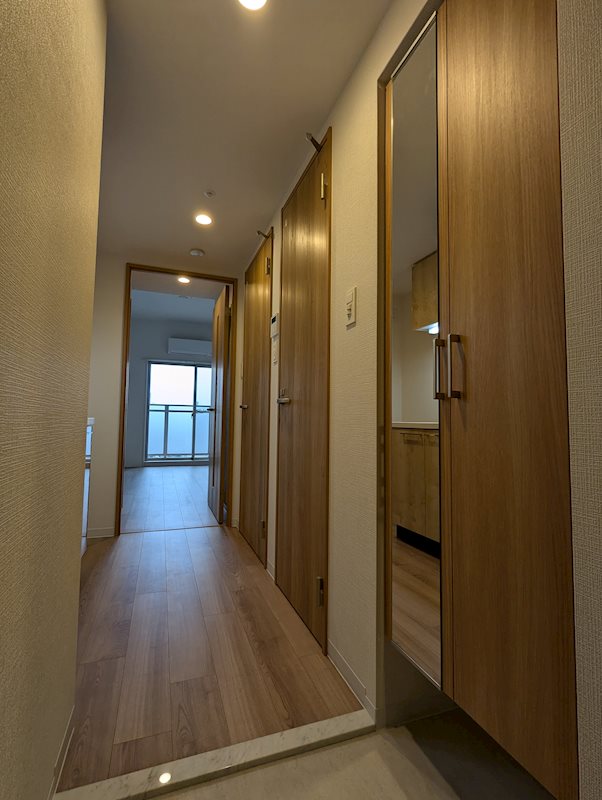 エスリード ザ・グレア大阪 玄関