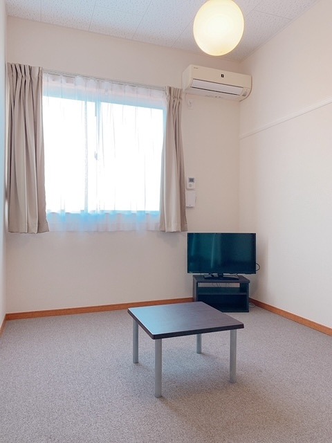 レオパレスヴィラージュ長洲Ⅱ リビング