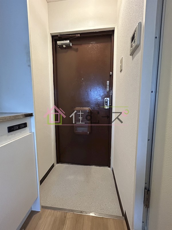 ルネッサンス32番館 玄関