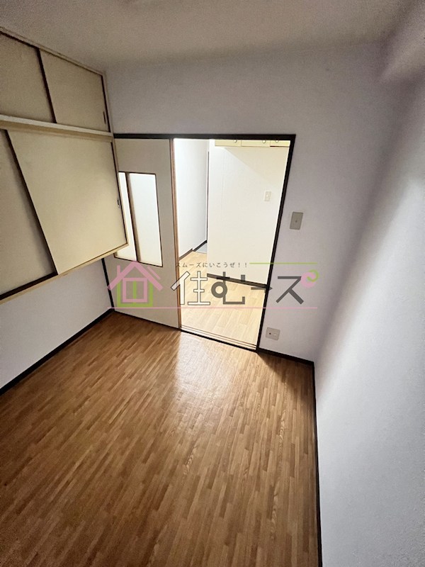 トーエー玉造第2ビル リビング