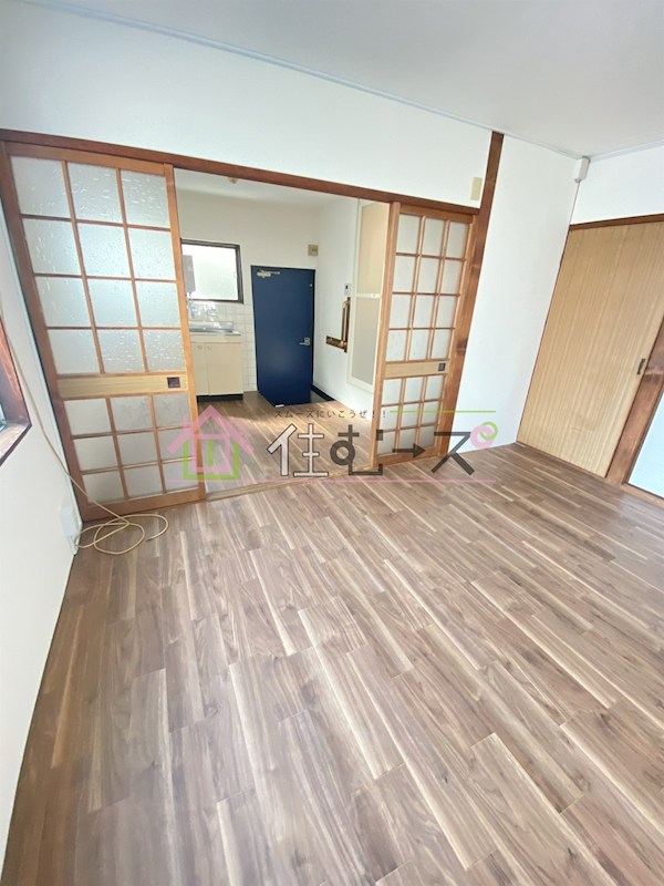 ロイヤルハイツ リビング