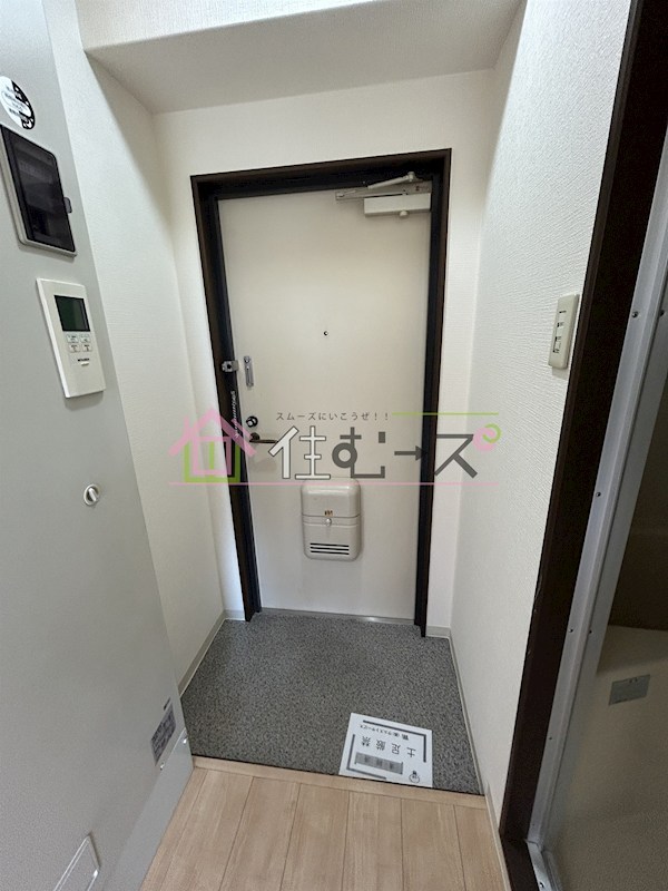 エムロード蒲生 玄関