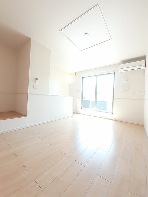 メゾンソレイユ リビング