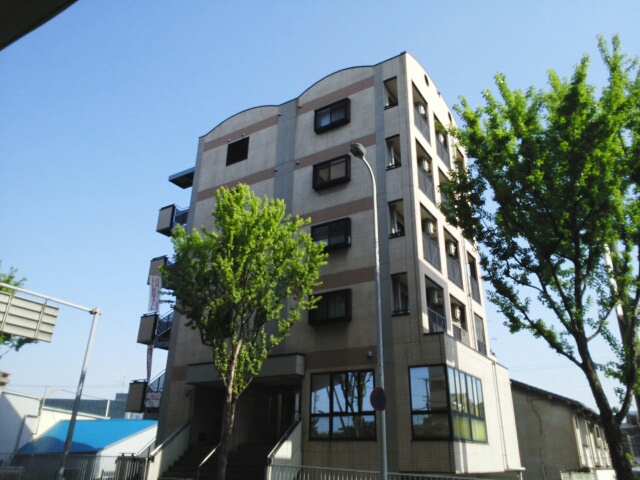 プリムヴェール　　　（西堤） 外観