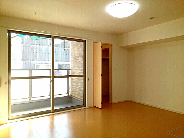 メゾン・ド・フィオーレ リビング