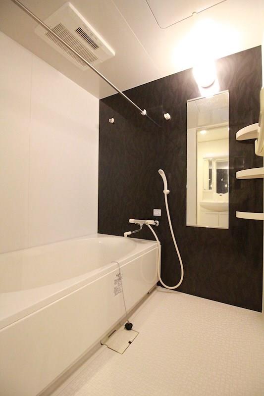 プレベール小路東 玄関