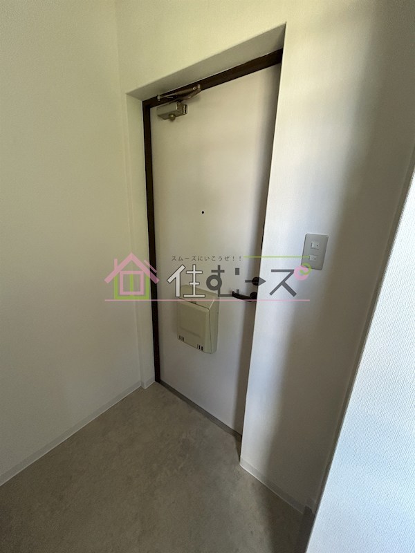 メゾン赤松 玄関