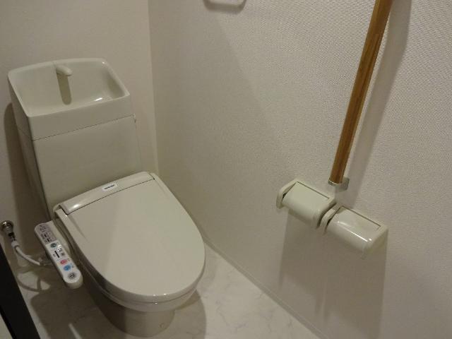 ユニヴァリィ　ソーエ その他4