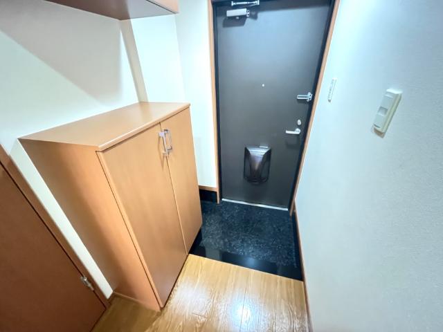 アヴァンティ三国ヶ丘 玄関