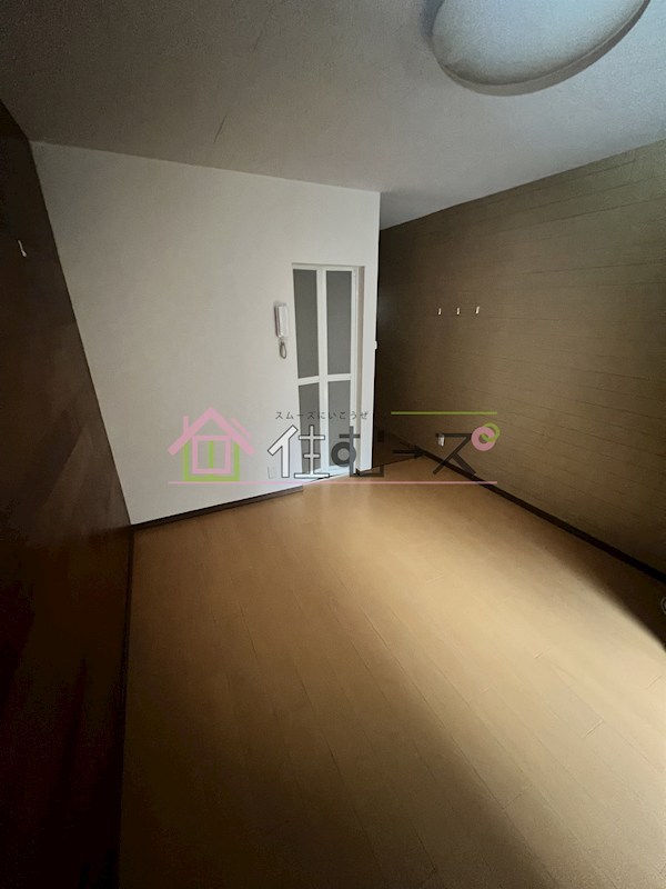 岡ハイツ リビング