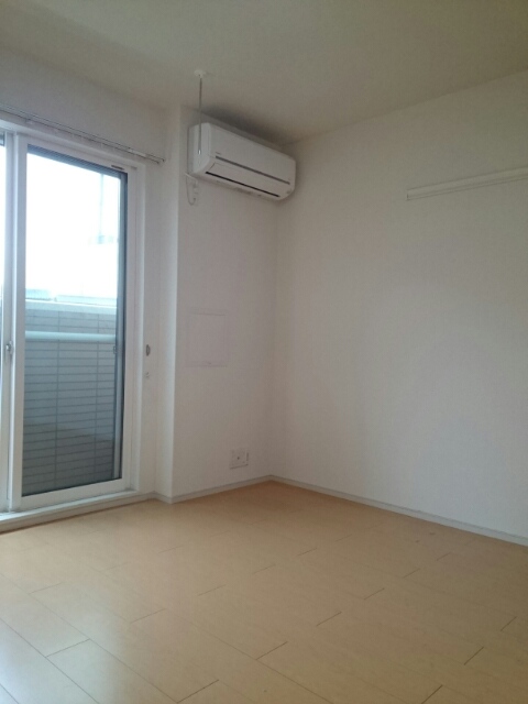 メゾン　カルム リビング