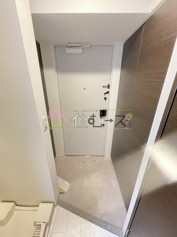 エステムコート大阪WESTⅡ 玄関