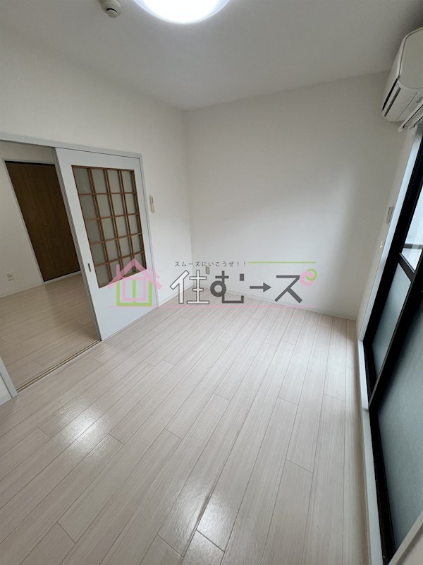 トップリービル ベッドルーム