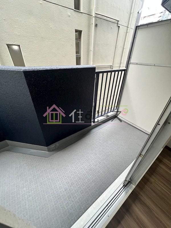 ローラン南森町 ベランダ