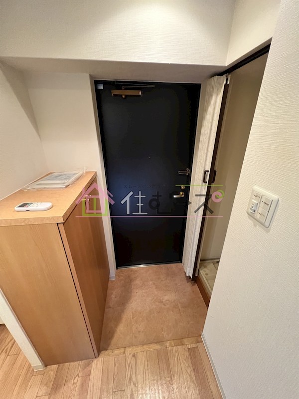 エスリード東梅田 玄関