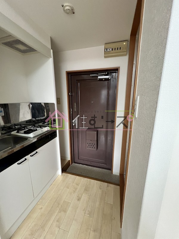 メゾンドール天神橋 玄関