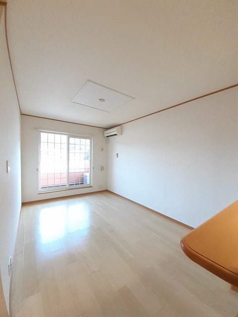 ウイズダム　パレスＢ リビング