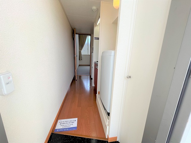 レオパレスＦＵＴＵＲＥ 玄関