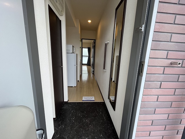 レオネクストひまわり 玄関