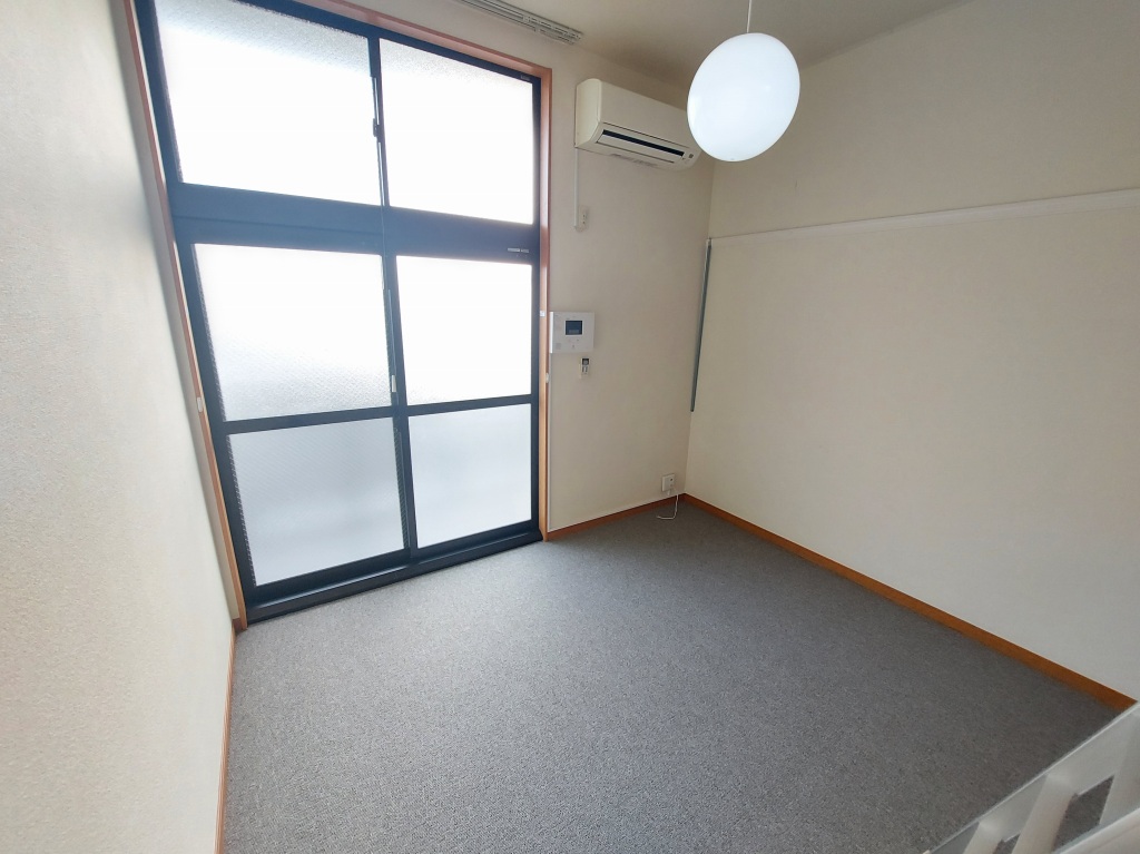 レオパレスカサグランデ ベッドルーム