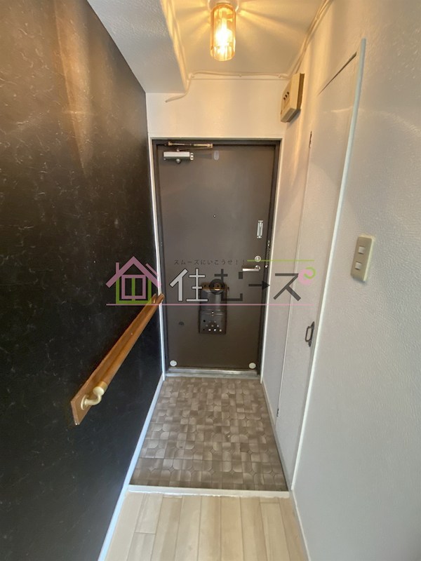 サントピア阿波座B棟 玄関