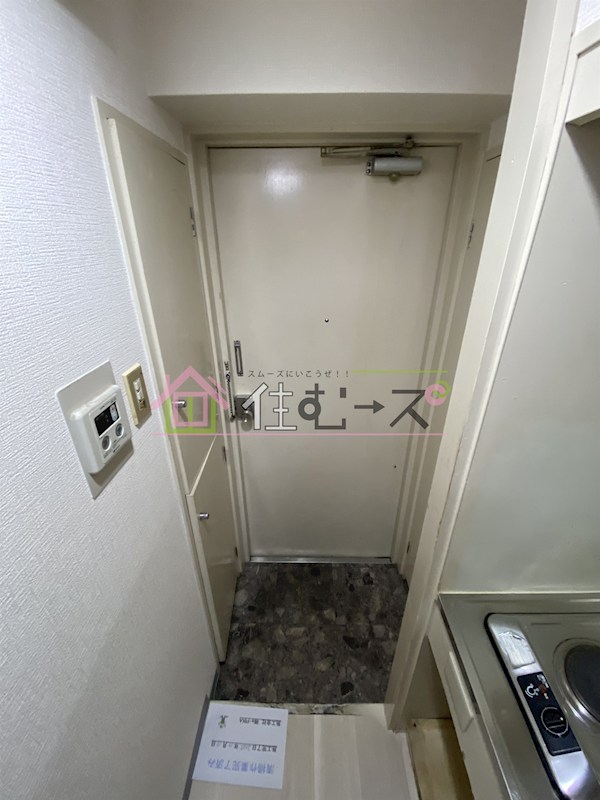 ラパンジール九条 玄関