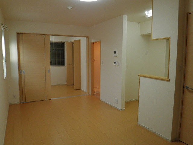 エテルノ松ヶ丘Ⅲ リビング