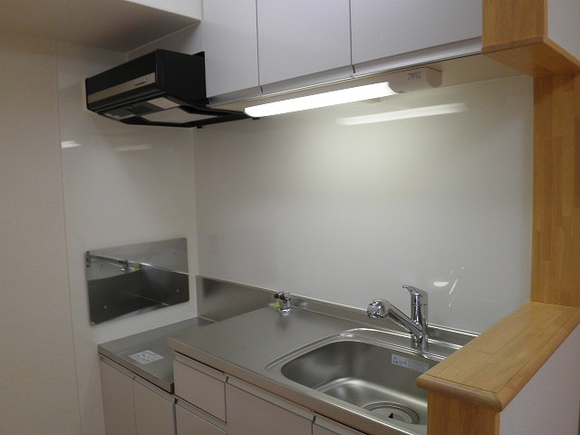 エテルノ松ヶ丘Ⅲ キッチン