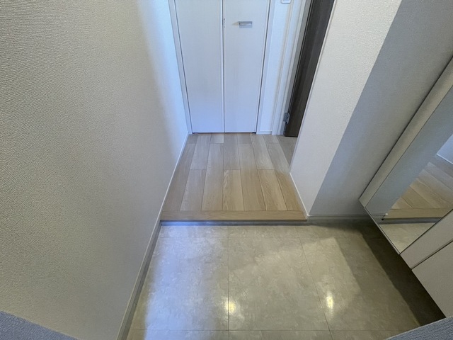 プログレＮ&amp;Omega; 玄関