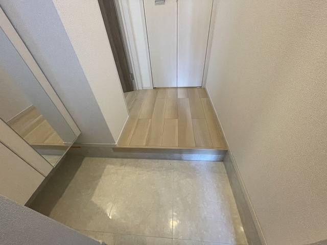 プログレＮ&amp;Omega; 玄関