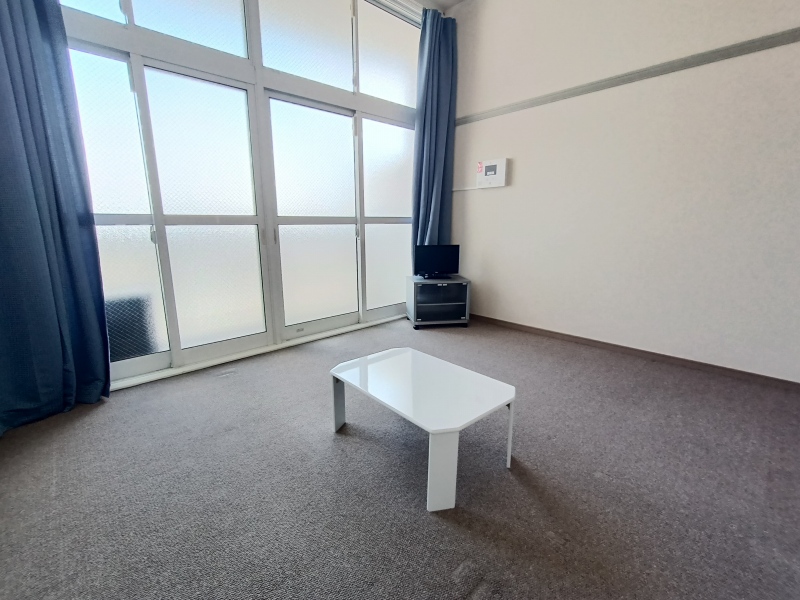 レオパレスルナⅠ ベッドルーム