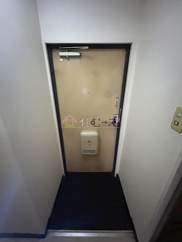 サンプラザ浪速1番館 玄関
