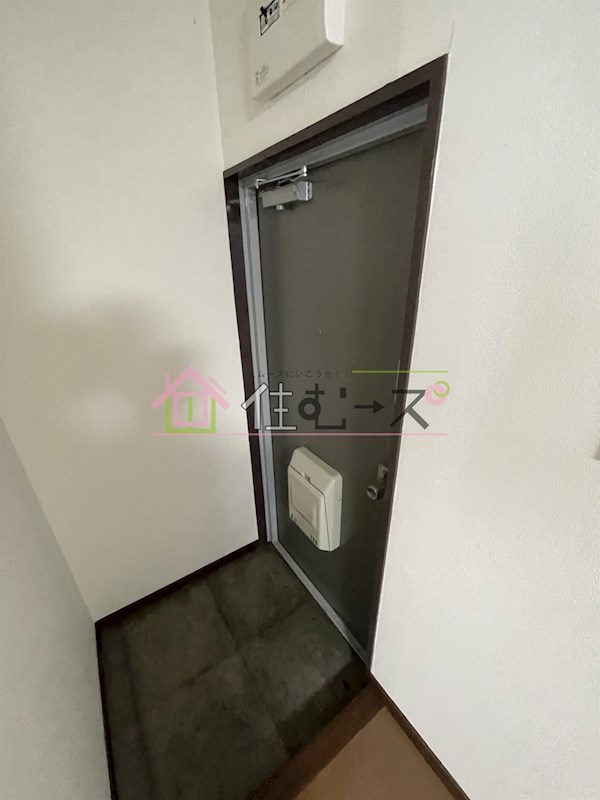 宝マンション 玄関